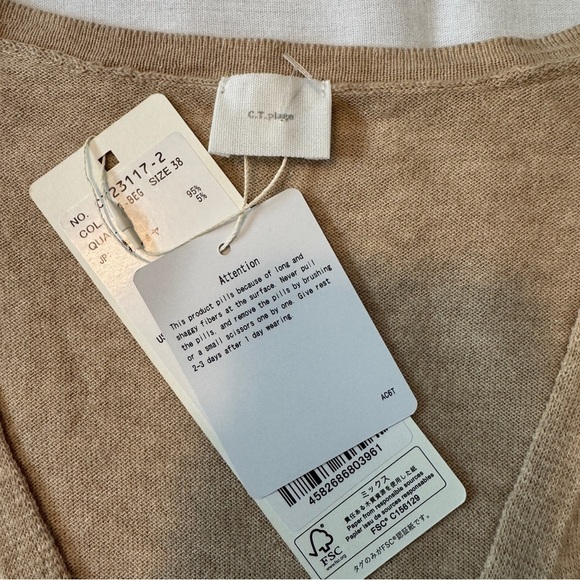 NEW C.T. Plage 38 Cashmere Blend V-Neck Sweater ~ US Small Beige Minimalist - Picture 6 of 7